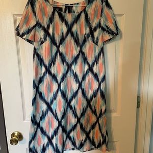 Shift dress in blue & pink pattern. Size 6.